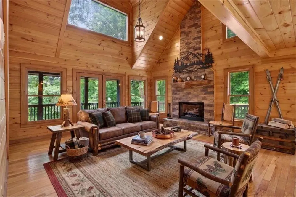 648 Stuart Mountain Road Mineral Bluff, GA 30559