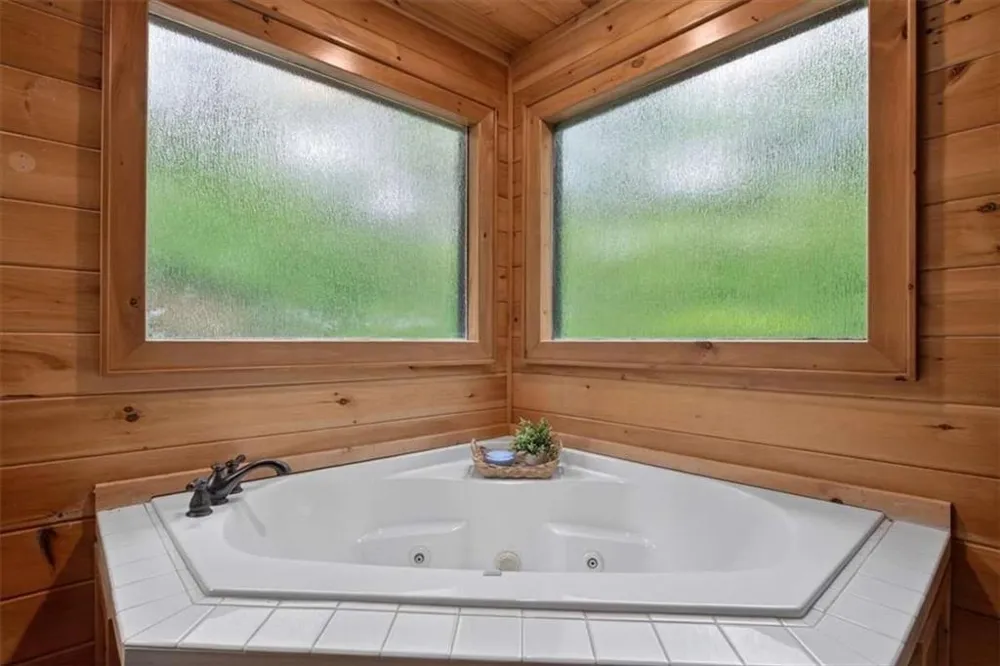 648 Stuart Mountain Road Mineral Bluff, GA 30559