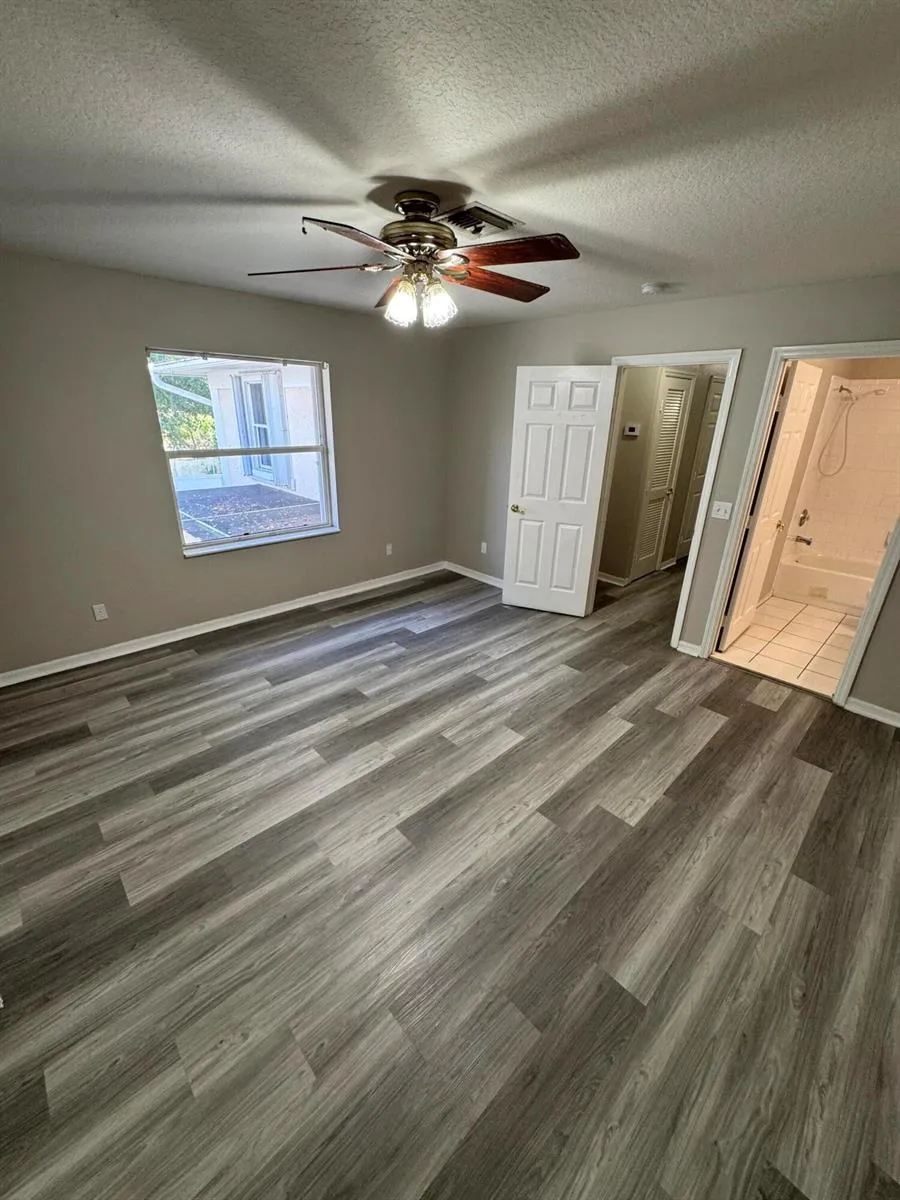 1536 Lawnwood Circle #3 Fort Pierce, FL 34950