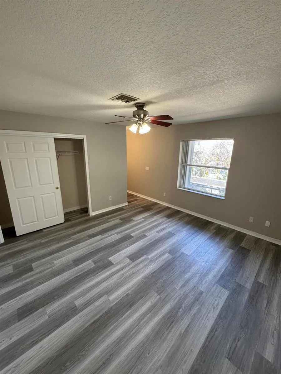 1536 Lawnwood Circle #3 Fort Pierce, FL 34950