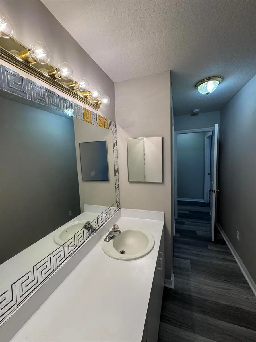 1536 Lawnwood Circle #3 Fort Pierce, FL 34950