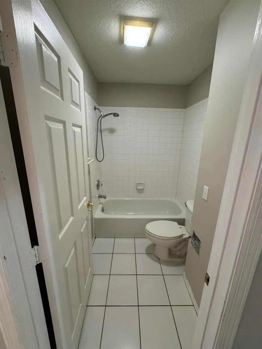 1536 Lawnwood Circle #3 Fort Pierce, FL 34950