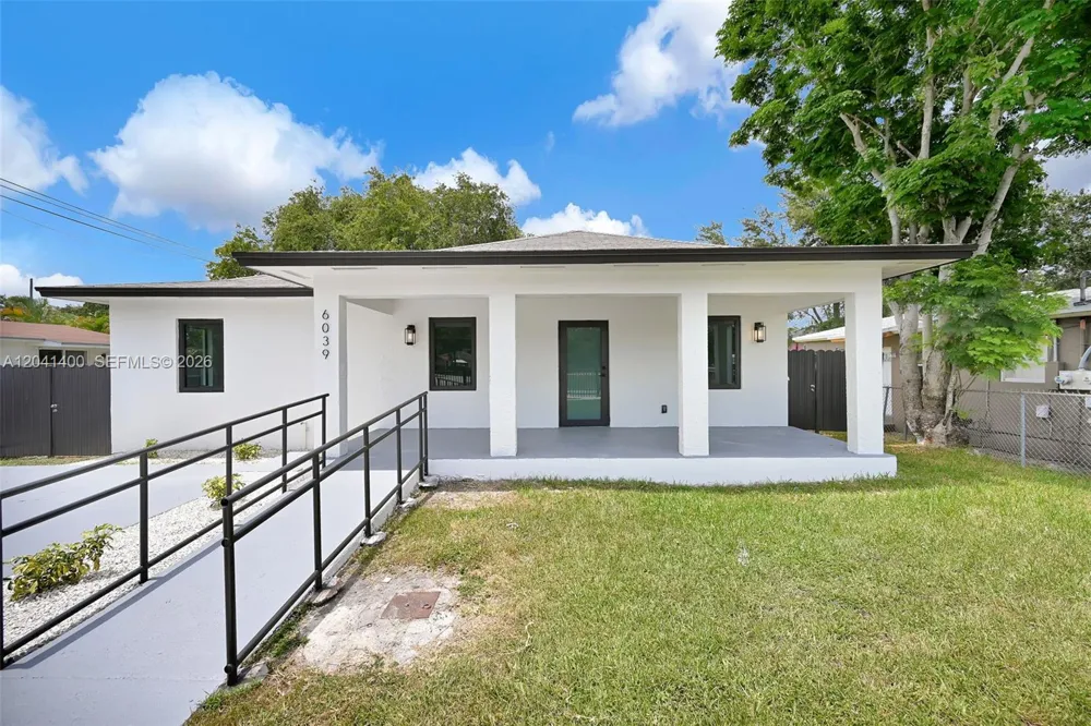 6039 SW 63rd Ter South Miami, FL 33143
