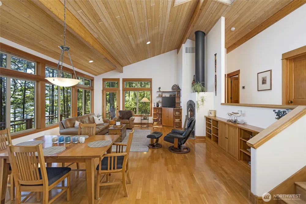976 San Juan Drive Friday Harbor, WA 98250