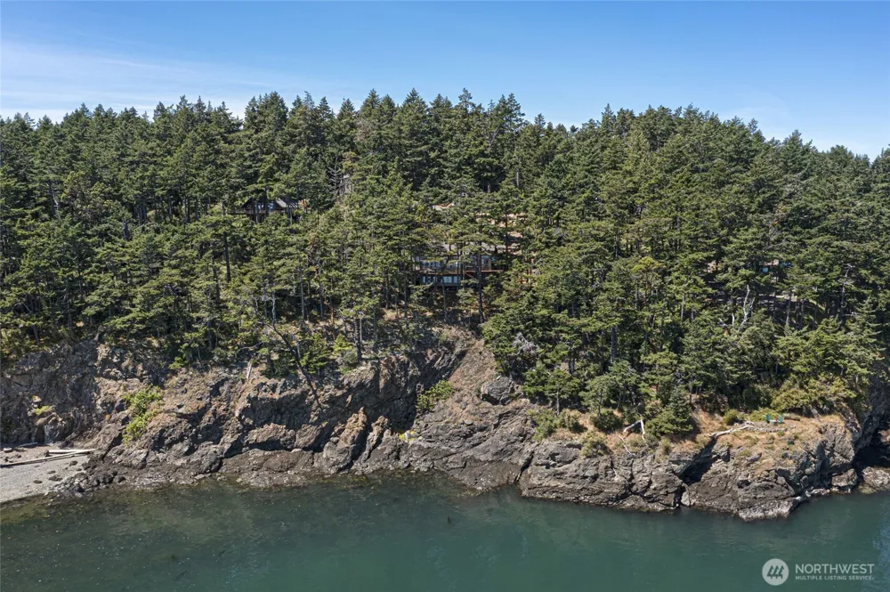976 San Juan Drive Friday Harbor, WA 98250