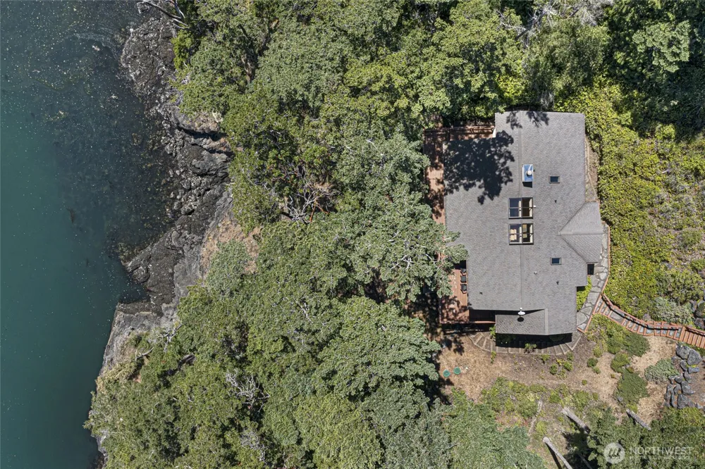 976 San Juan Drive Friday Harbor, WA 98250