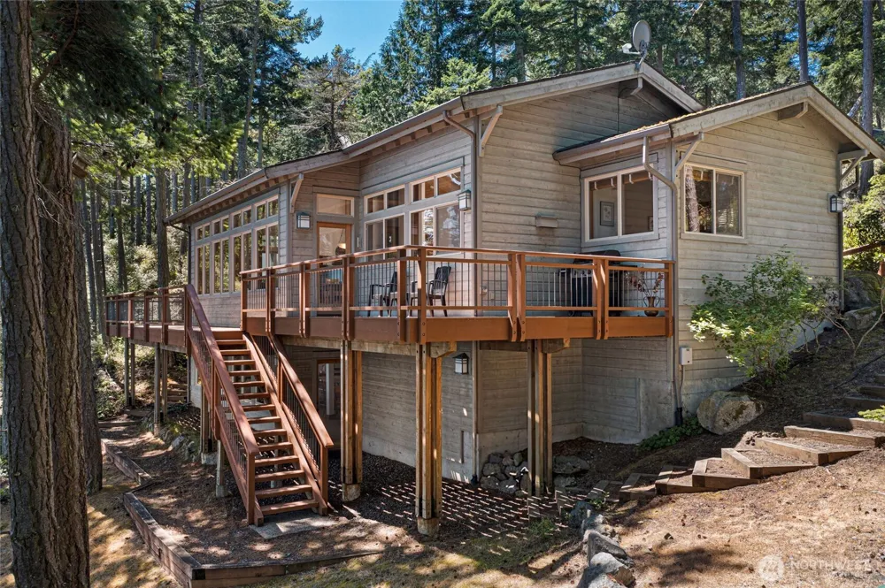 976 San Juan Drive Friday Harbor, WA 98250