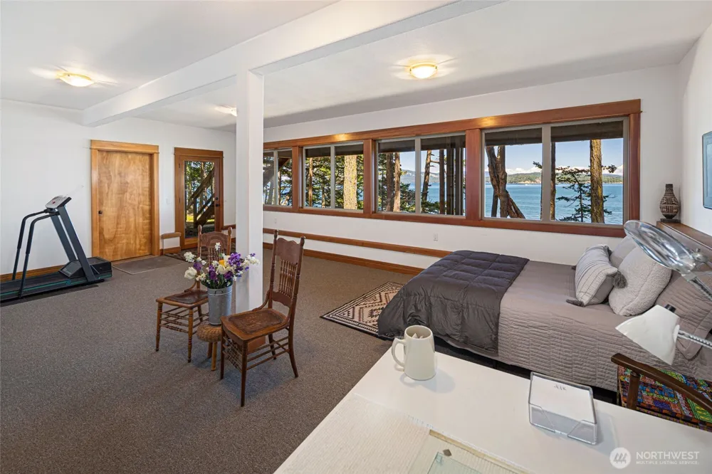976 San Juan Drive Friday Harbor, WA 98250