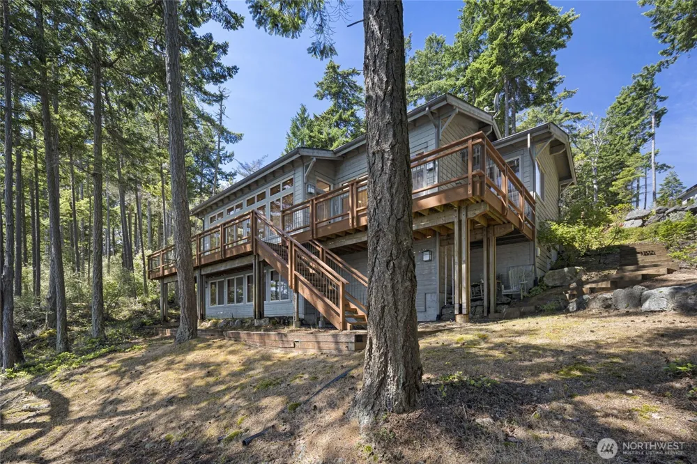 976 San Juan Drive Friday Harbor, WA 98250