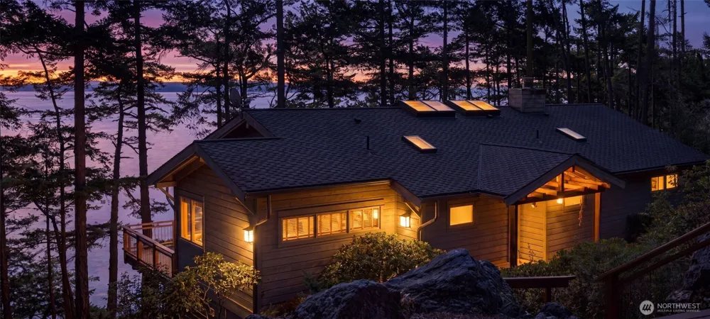 976 San Juan Drive Friday Harbor, WA 98250