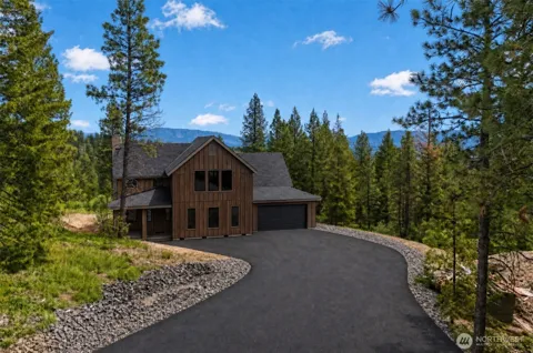 402 Founders (Lot 10) Way