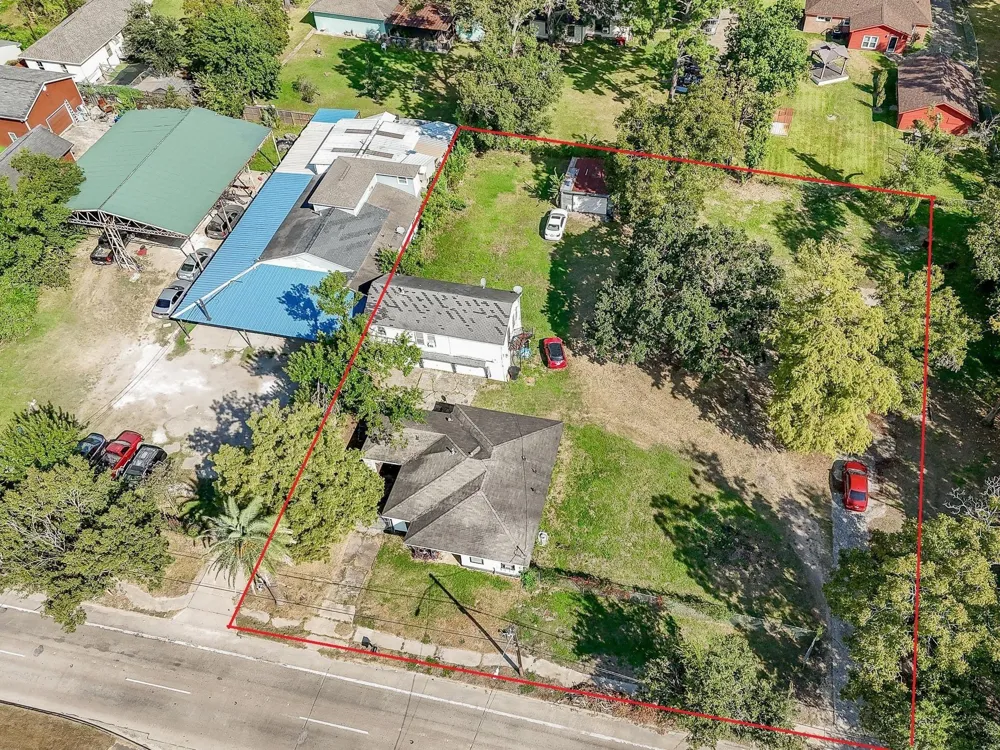 2413 E Crosstimbers Street Houston, TX 77093