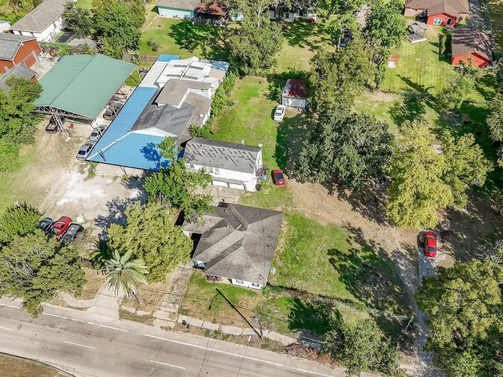 2413 E Crosstimbers Street Houston, TX 77093