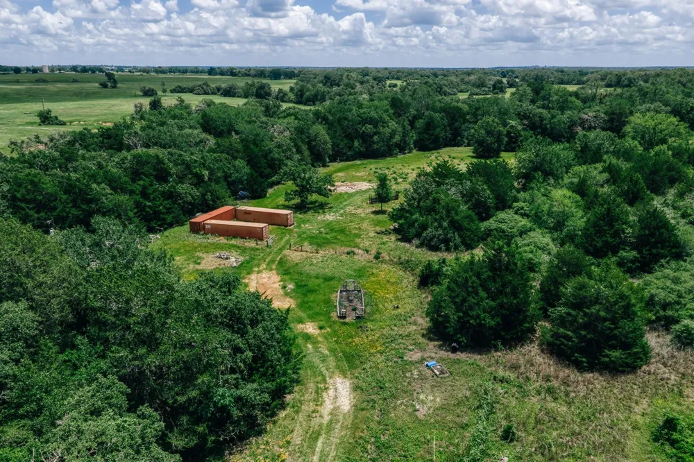 9713 County Road 316 Caldwell, TX 77836