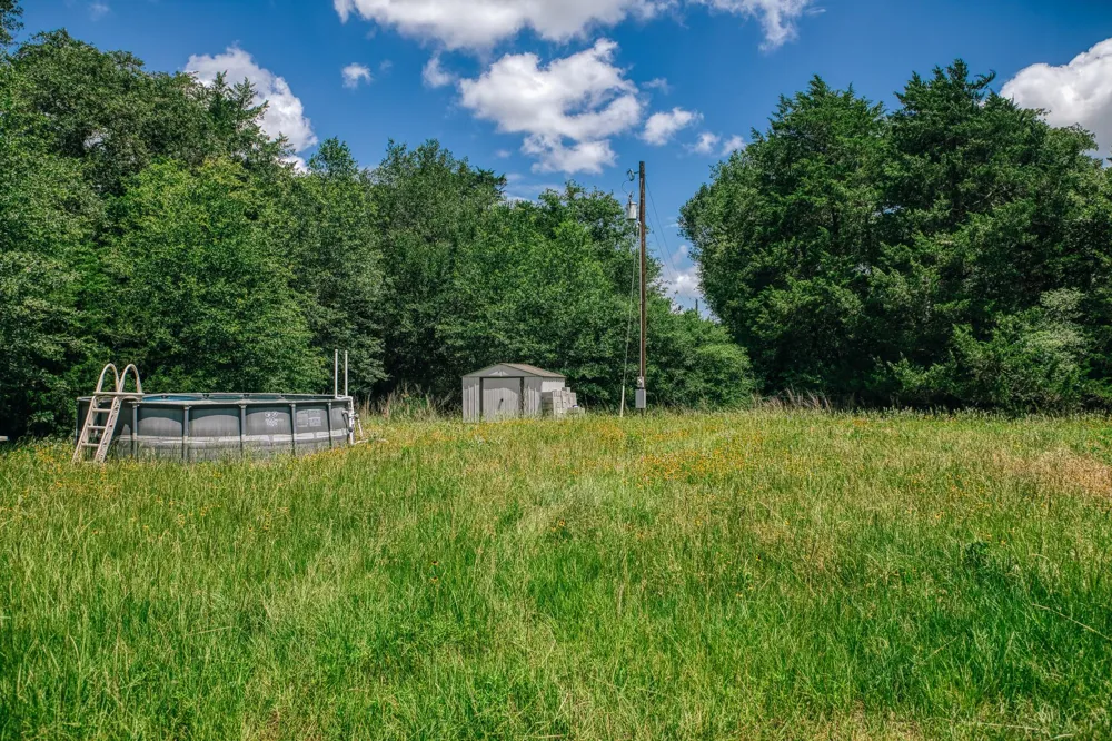 9713 County Road 316 Caldwell, TX 77836