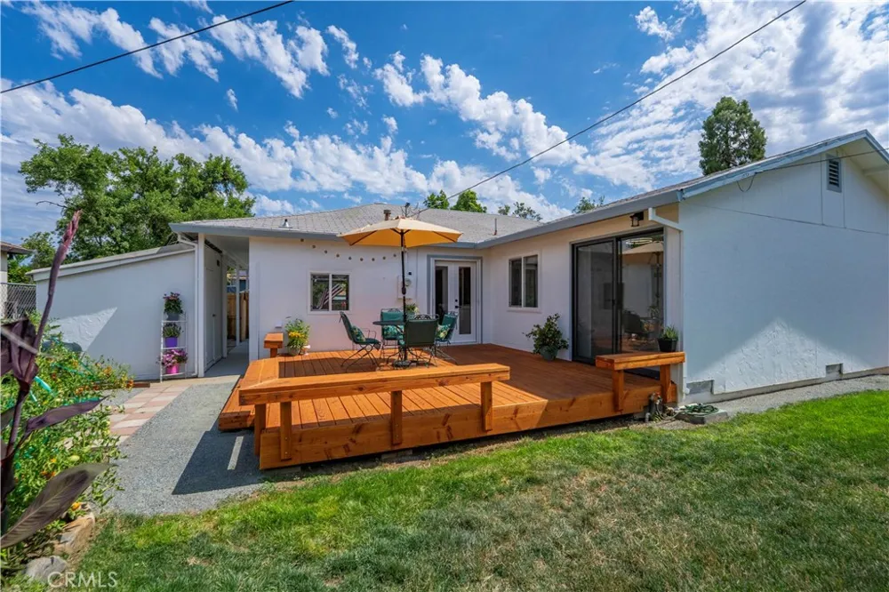 1450 Walnut Red Bluff, CA 96080
