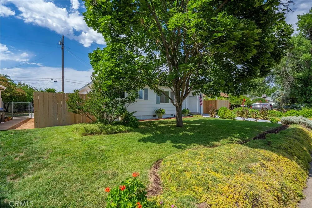 1450 Walnut Red Bluff, CA 96080