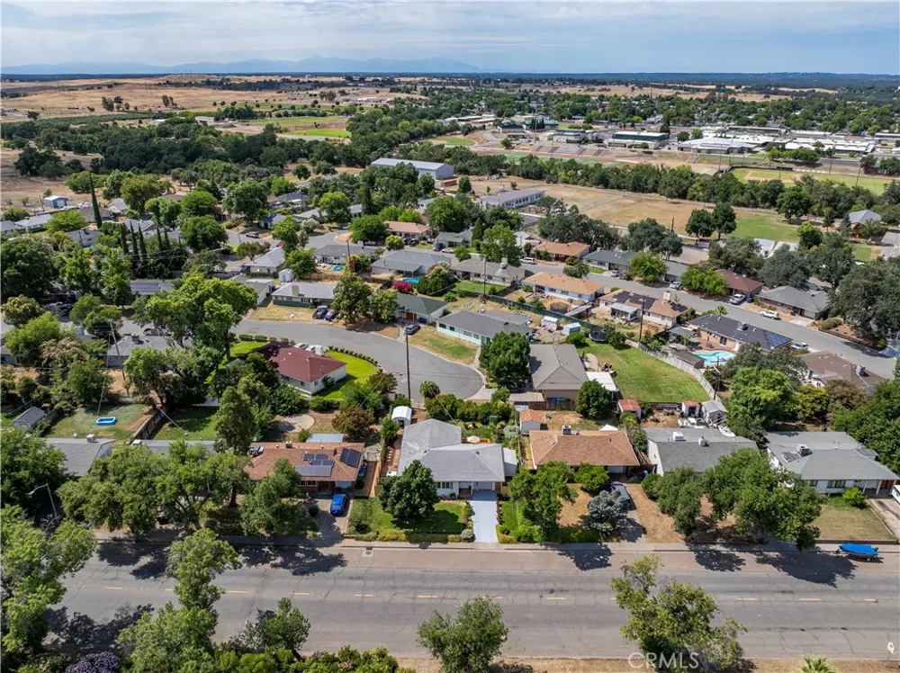 1450 Walnut Red Bluff, CA 96080