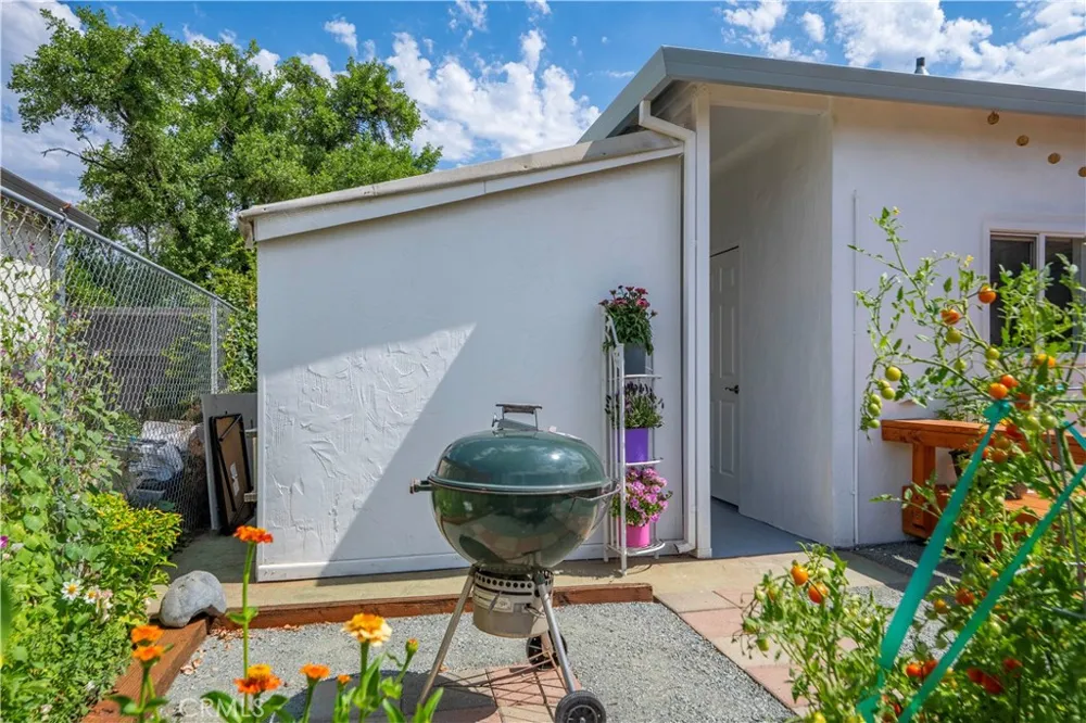 1450 Walnut Red Bluff, CA 96080