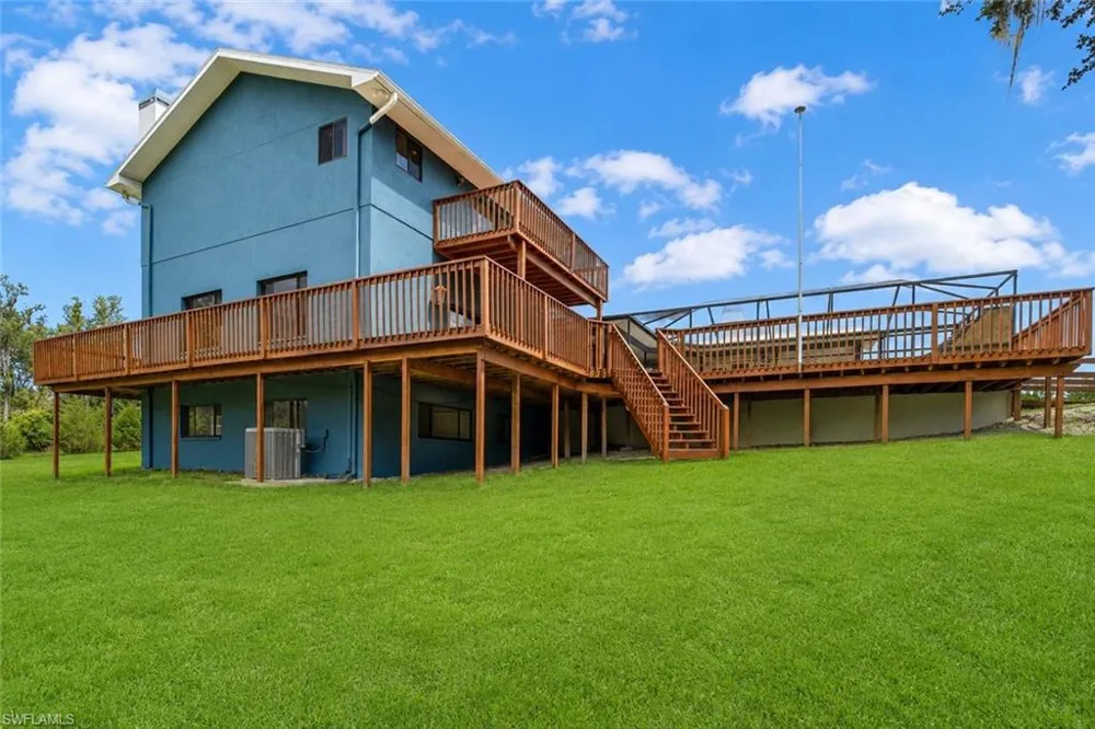 27255 HICKORY HILL ROAD Brooksville, FL 34602