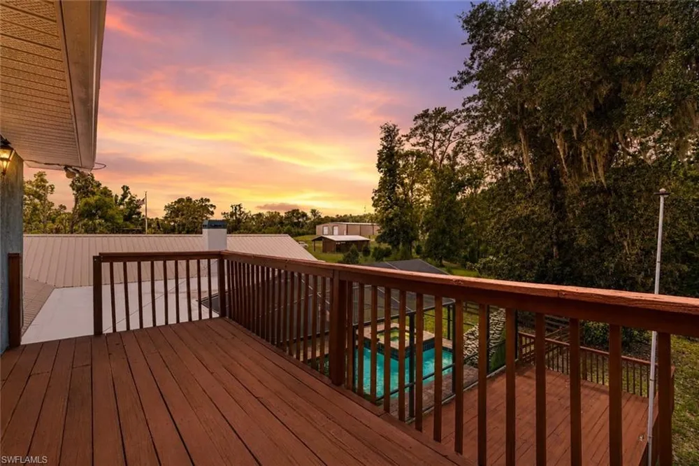 27255 HICKORY HILL ROAD Brooksville, FL 34602