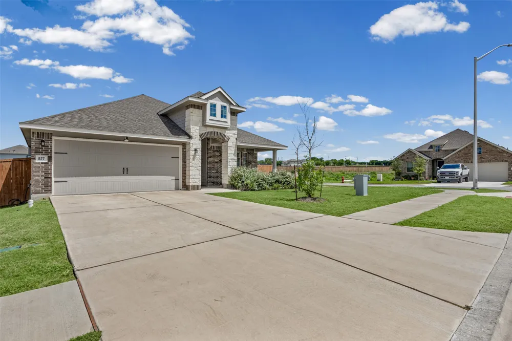 627 Biscayne Bay Bend Kyle, TX 78640