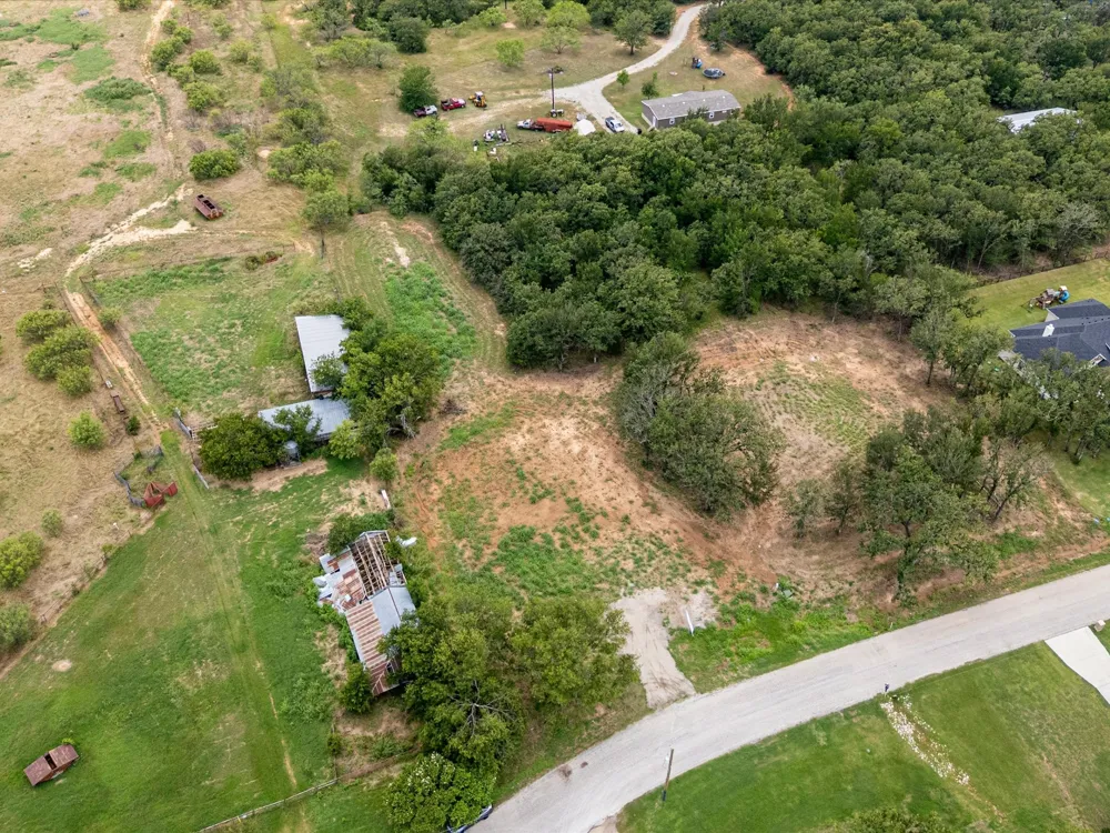 709 County Road 3355 Paradise, TX 76023