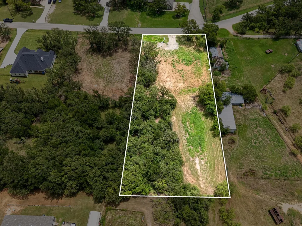 709 County Road 3355 Paradise, TX 76023