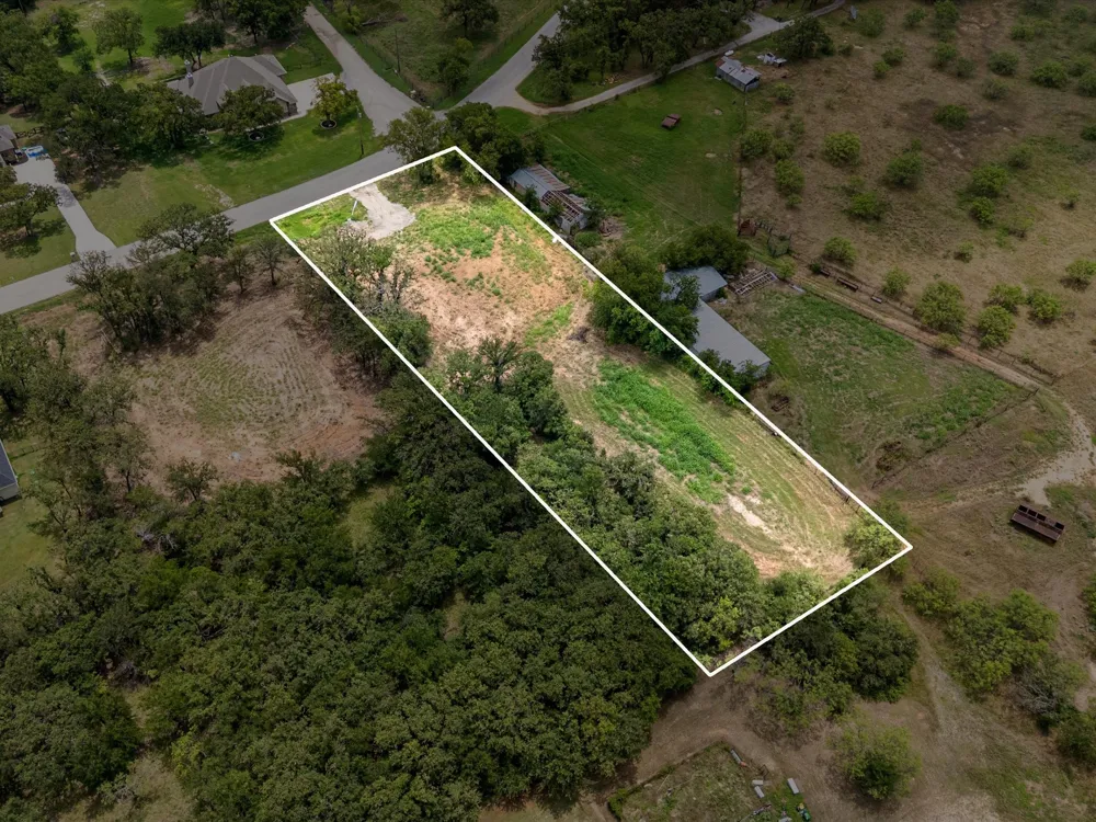 709 County Road 3355 Paradise, TX 76023