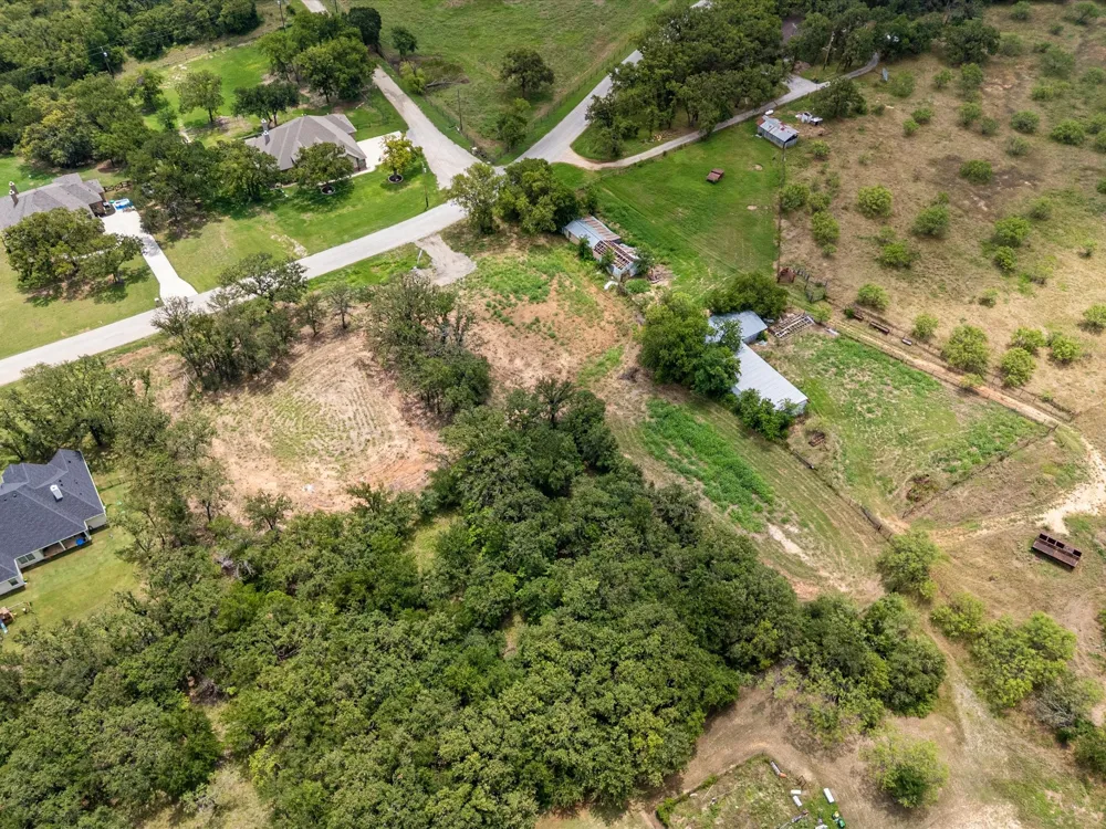 709 County Road 3355 Paradise, TX 76023