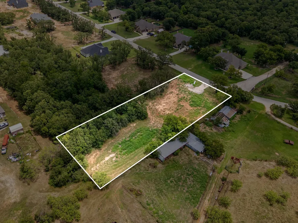 709 County Road 3355 Paradise, TX 76023