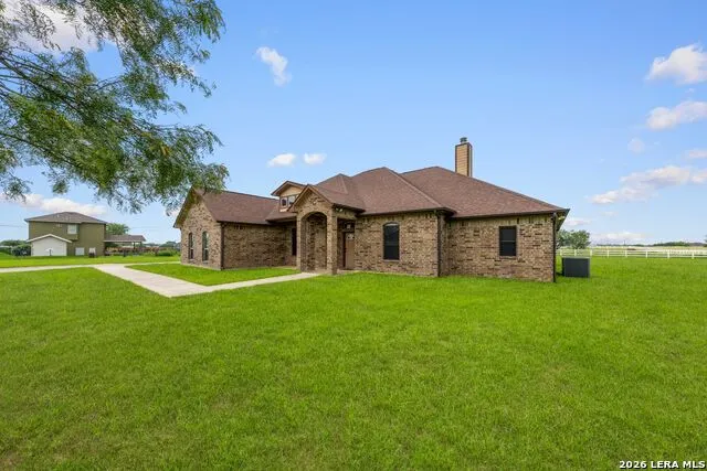 16371 Borregas Rd Elmendorf, TX 78112