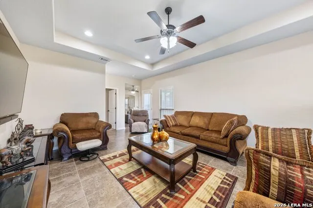16371 Borregas Rd Elmendorf, TX 78112