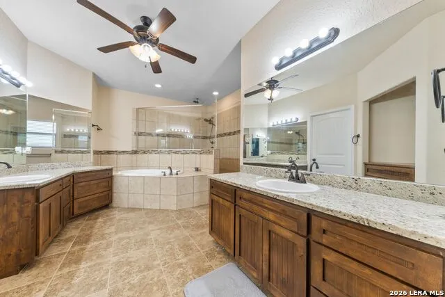 16371 Borregas Rd Elmendorf, TX 78112