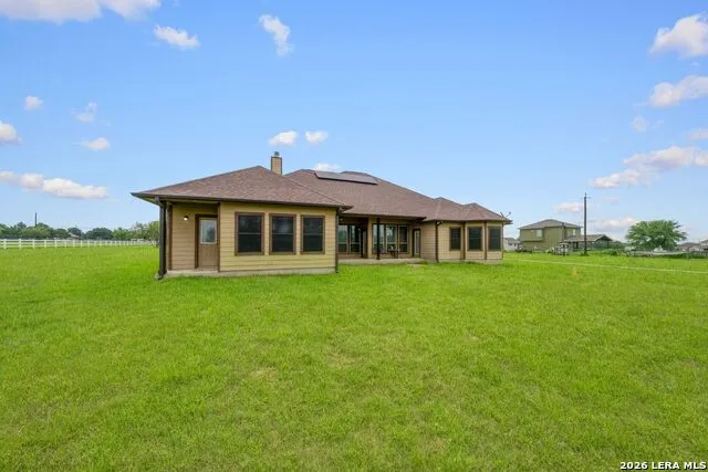 16371 Borregas Rd Elmendorf, TX 78112