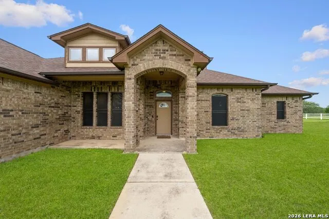 16371 Borregas Rd Elmendorf, TX 78112