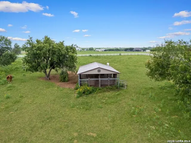 16371 Borregas Rd Elmendorf, TX 78112