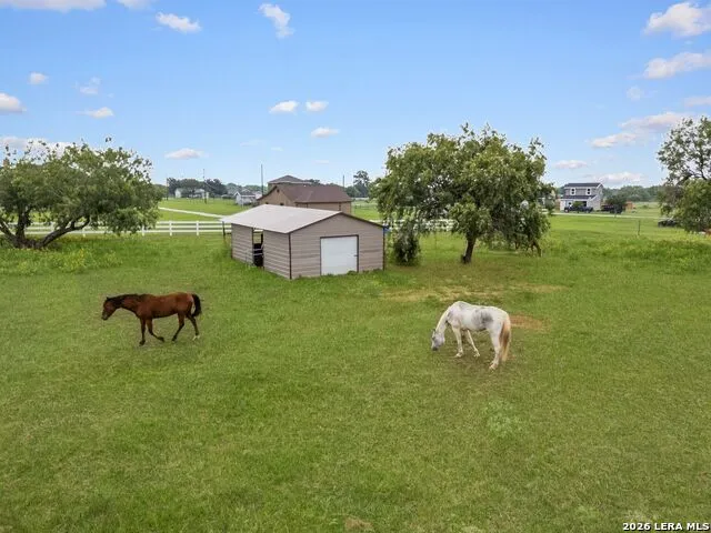 16371 Borregas Rd Elmendorf, TX 78112