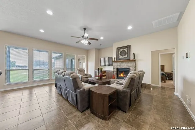 16371 Borregas Rd Elmendorf, TX 78112