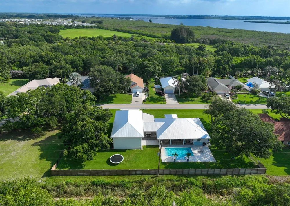 4255 79th Street Vero Beach, FL 32967