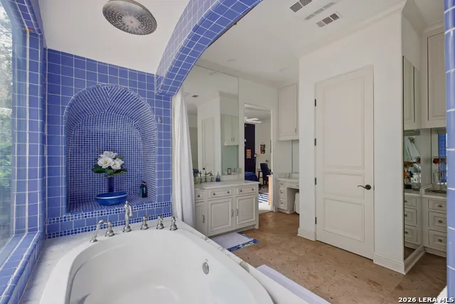 1726 GREYSTONE RDG San Antonio, TX 78258