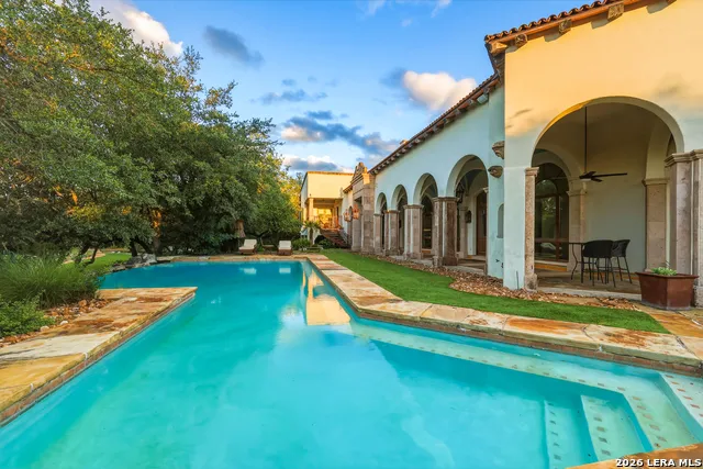 1726 GREYSTONE RDG San Antonio, TX 78258