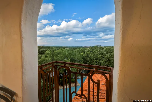 1726 GREYSTONE RDG San Antonio, TX 78258