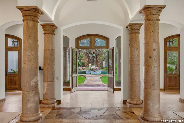 1726 GREYSTONE RDG San Antonio, TX 78258