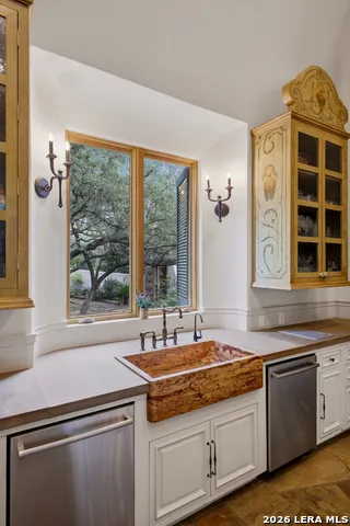 1726 GREYSTONE RDG San Antonio, TX 78258
