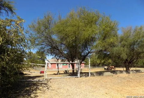 849 LOWE RD