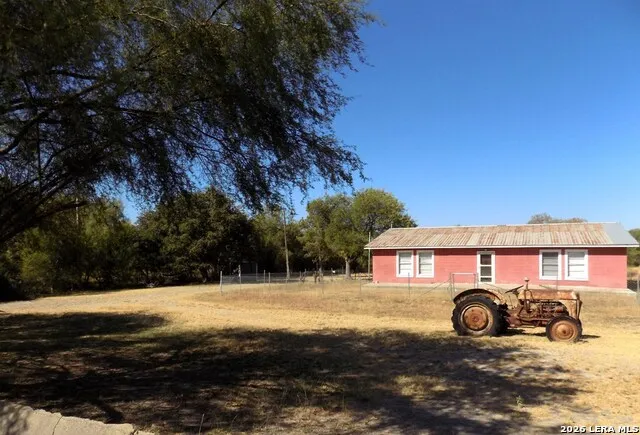 849 LOWE RD Quemado, TX 78877