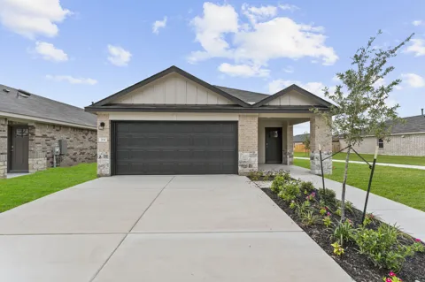 204 RAYMONDVILLE Path
