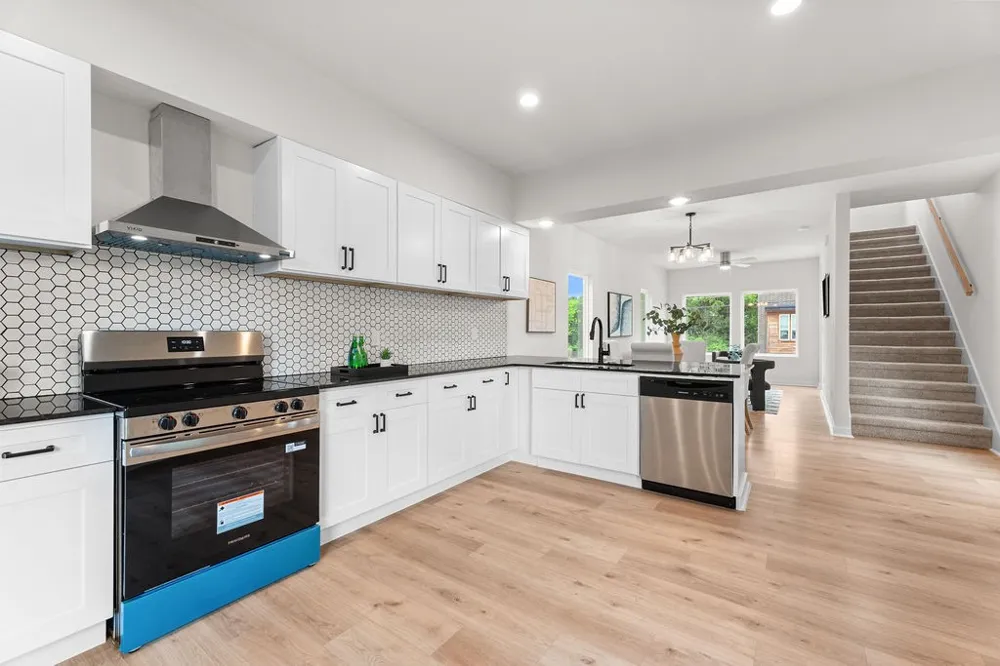 2428 Saint Clair Drive Dallas, TX 75215