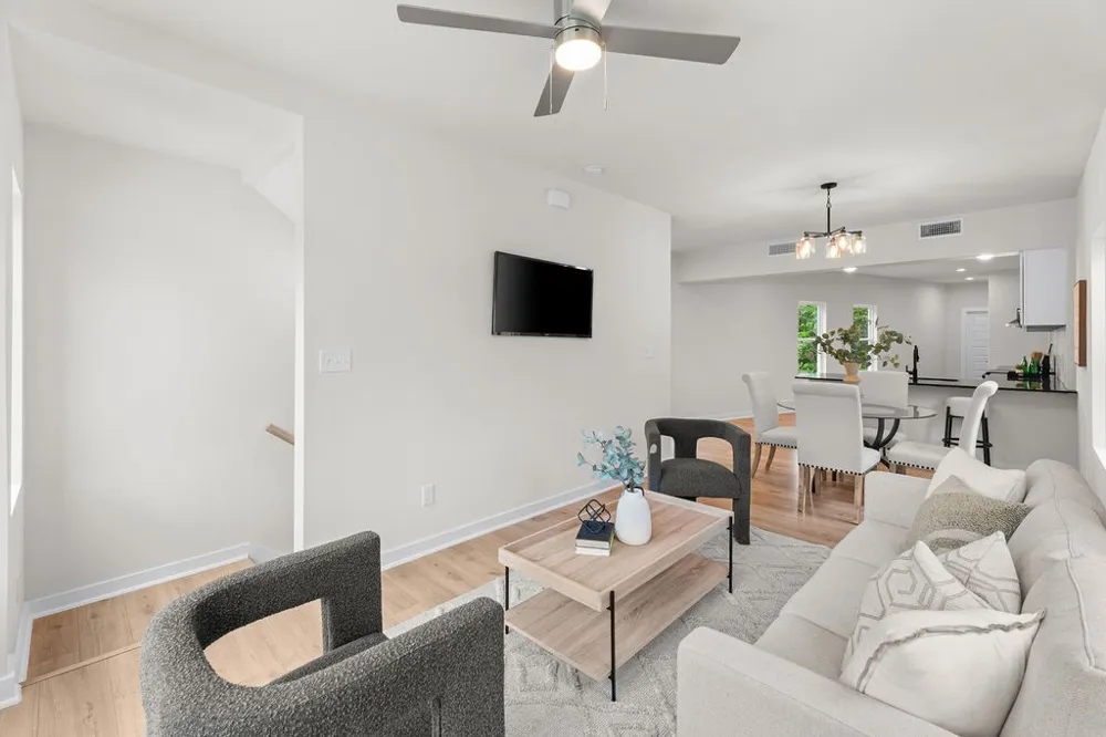 2428 Saint Clair Drive Dallas, TX 75215